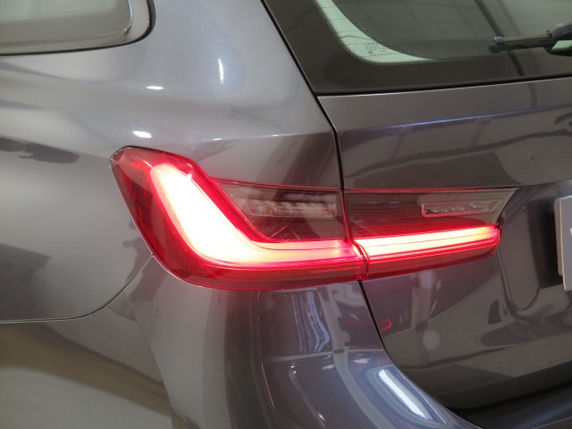 BMW 320 Touring Advantage C/autom. “Solo 70.000 km!!!”